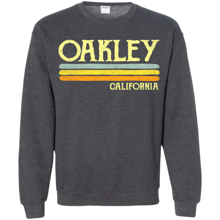 Vintage Oakley California CA Shirt G180 Gildan Crewneck Pullover Sweatshirt  8 oz.